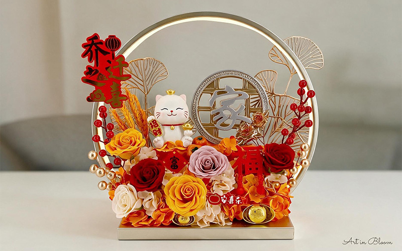 chinese-new-year-maneki-neko-flower-hoop